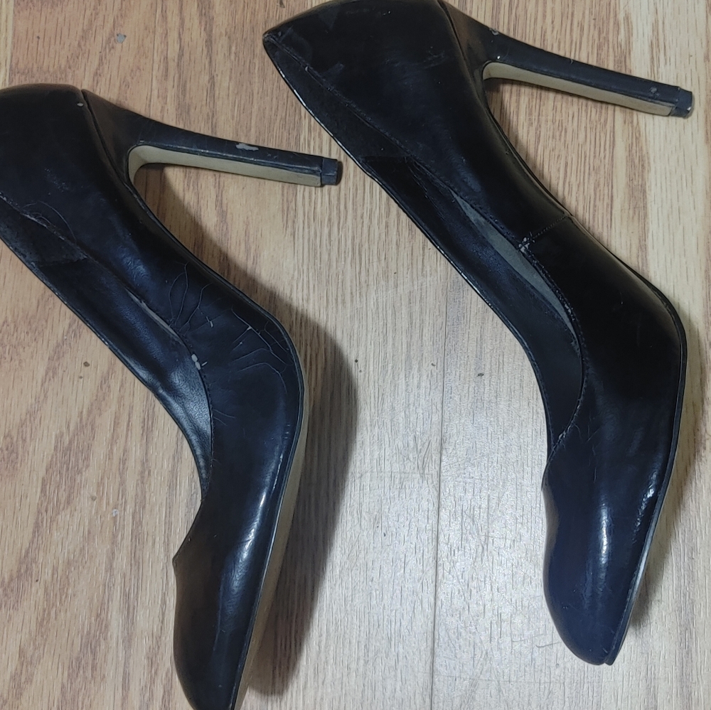 Black High Heel Shoes size 9.5